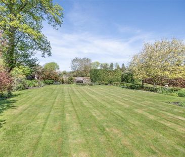 Ashford Road, Ashford-In-The-Water, Bakewell - Photo 1