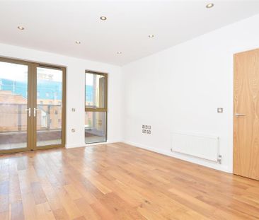 2 bedroom apartment to rent - Photo 6