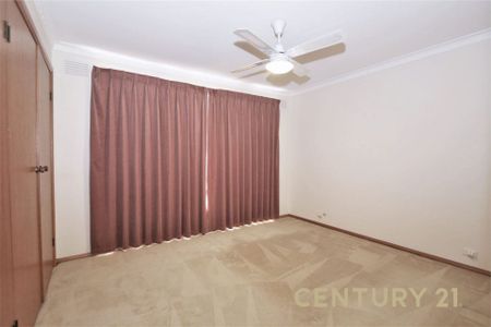 Spacious Living in Great Location&excl; - Photo 3