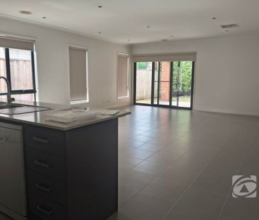 GREAT FAMILY HOME IN CLYDE NORTH - Photo 5