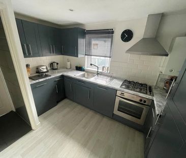 2 Bed Maisonette, Portland Road, SE25 - Photo 5