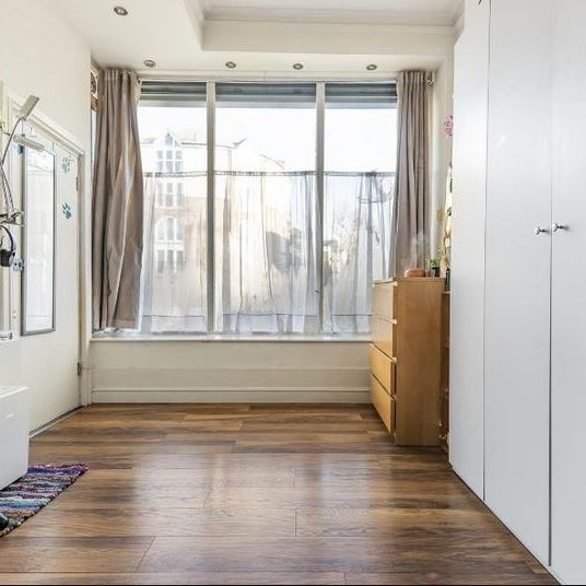 Studio Flat, Ground Floor, SE8 - Photo 1