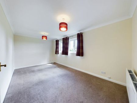 Grampian Court, Glasgow, G61 4SN - Photo 2