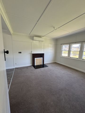 Centrally Located House - Photo 4