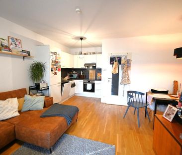 Zentrale Lage - perfekt geschnittene 2-Zimmer Wohnung mit Balkon ab... - Foto 1