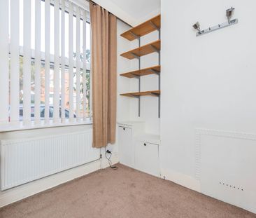 2 Bed Terraced House, Horton Road, M14 - Photo 4