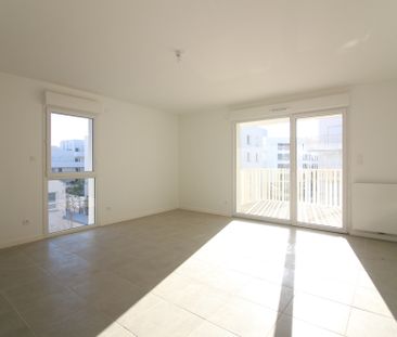 Location Appartement 3 pièces 65m² BEAUZELLE 31700 - Photo 1