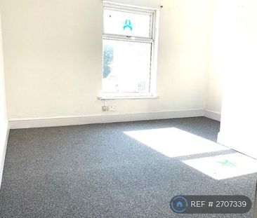 4 bedroom terraced house to rent - Photo 2