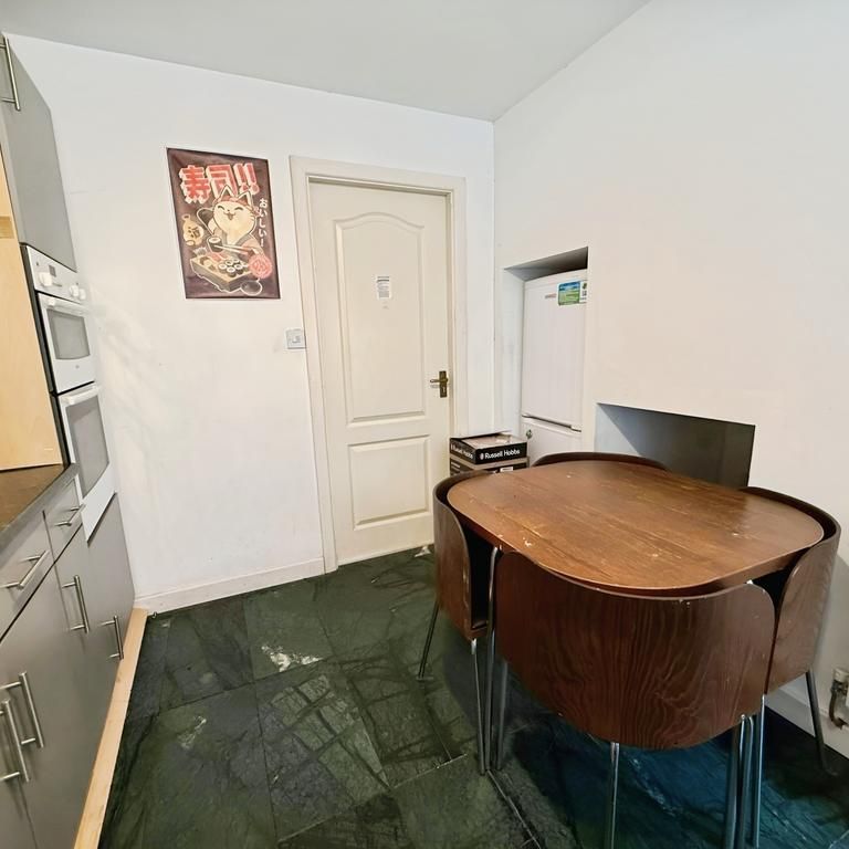 4 bedroom house to rent - Photo 1