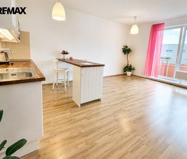 Pronájem bytu 1+kk 33 m² - Fotografie 2