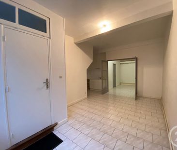 Location Appartement 2 pièces 31m² CHATEAUROUX 36000 - Photo 3