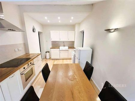 Fieldgate Lane, Kenilworth, CV8 - Photo 3