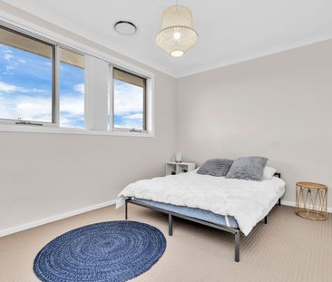 7 Pleasance Street, Box Hill NSW 2765 - House For Rent | Domain - Photo 3