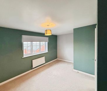 4 bedroom terraced house to rent - Photo 5