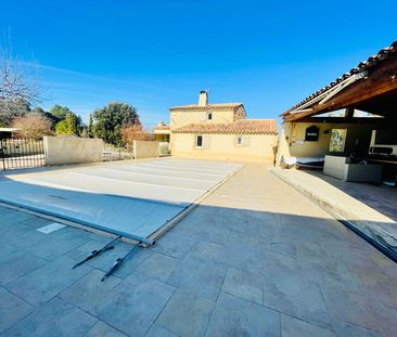 Villa meublée avec piscine et espaces extérieurs secteur campagne - Photo 4