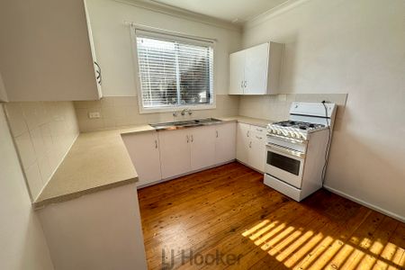 Low Maintenance and Ideal Location - Photo 5