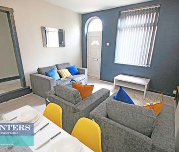 2 bedroom House To Let - Photo 2