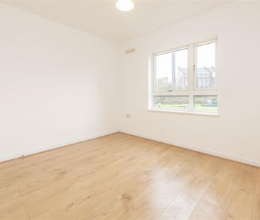 2 bed Apartment To Let - Photo 6