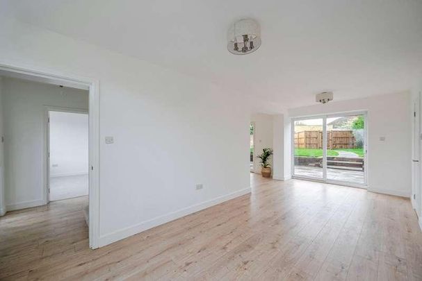 Boltons Lane, Pyrford, Surrey, GU22 - Photo 1