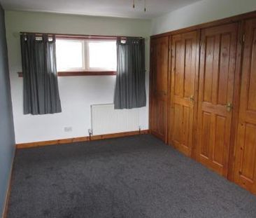 2 bedroom end of terrace house to rent - Photo 2