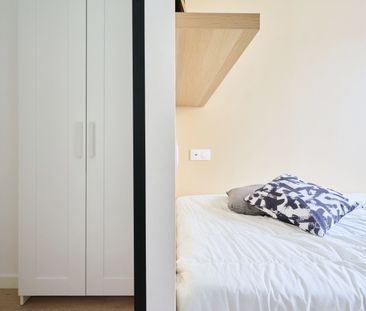 Dampierre P Roommate 7 Bedrooms at Valenciennes - Photo 1