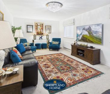 Roberts Grove, Wyken, Coventry - Photo 2