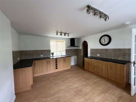 2 Old Cambus is a traditional stone build cottage in a tranquil rural setting boasting gorgeous sea views. - Photo 4