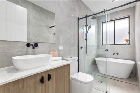 Holden Hill - Photo 2