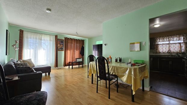 For Lease - 44 Loradeen Crescent Unit# Main, Toronto, Ontario - Photo 1