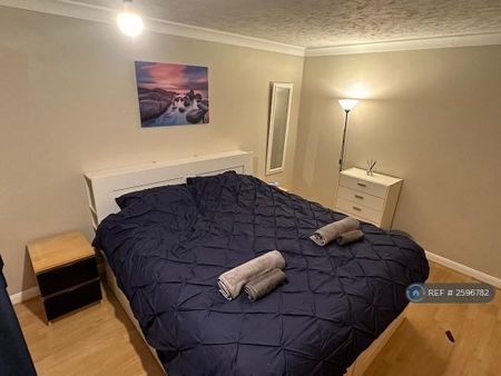 2 bedroom maisonette to rent - Photo 4