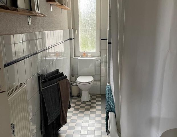 Tauschwohnung: Winterhude, 2 Zimmer, Balkon, gegen größer - Photo 1