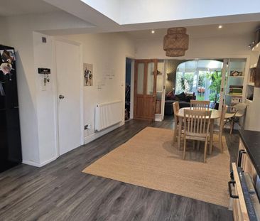 2 bedroom terraced house to rent - Photo 3