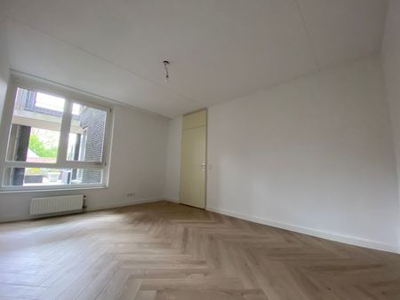 Appartement te huur: Basiliekstraatje 6 4561 AW Hulst - Photo 2