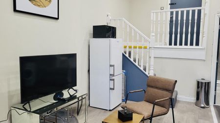 1 bedroom serviced apartment to rent - Photo 5