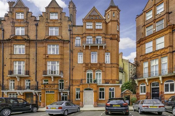 4 bedroom flat to rent - Photo 1