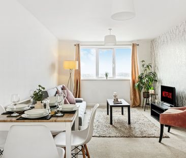 1 Bed Flat, High Point, NG7 - Photo 2