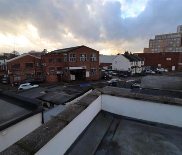 2 bedroom flat to rent - Photo 3