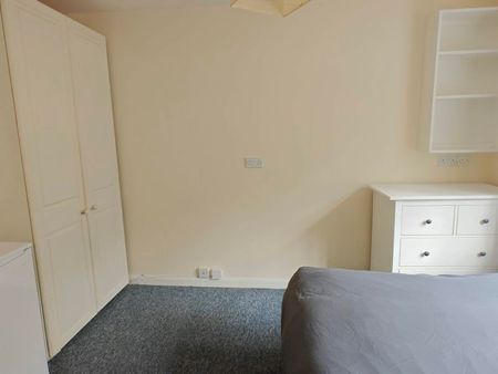 Room in a Shared House, Methwold Road, W10 - Photo 3