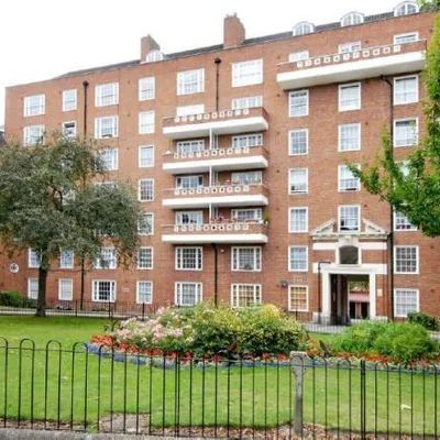 Stylish West London Room – Great Transport Links 🌆 Room C - Photo 2