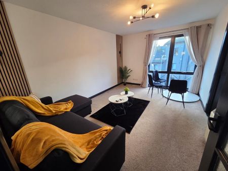 2 bedroom flat to rent - Photo 2