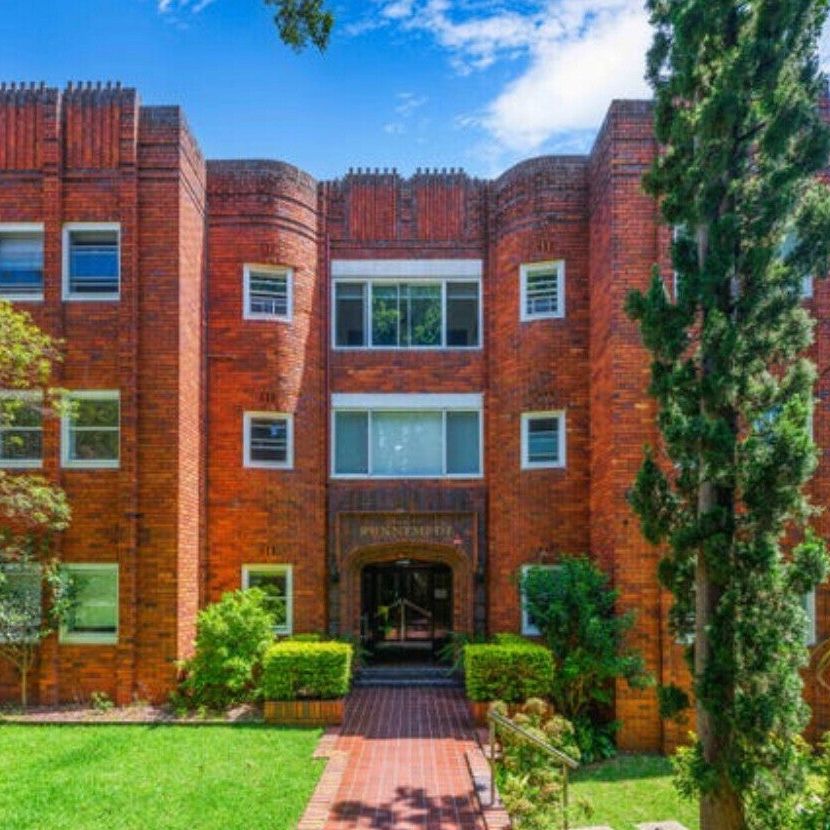 Bellevue Hill - Photo 1