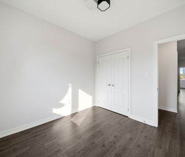 For Lease - 75 Decast Crescent, Markham, Ontario - Photo 5