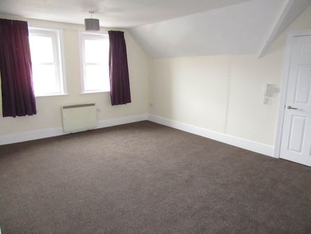 1 bed studio flat to rent in Old Tiverton Road, Exeter, EX4 - Photo 2