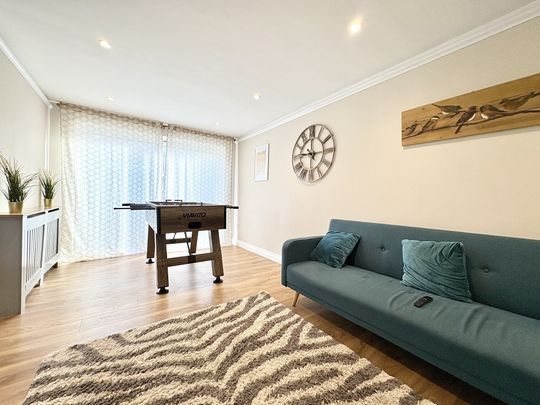 Ashlar Close, Keighley, Haworth - Photo 1