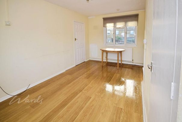 2 bedroom maisonette to rent - Photo 1