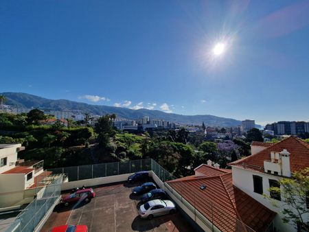 Apartamento T3 com Vista para a Cidade - Funchal, Quinta Magnólia - Photo 2