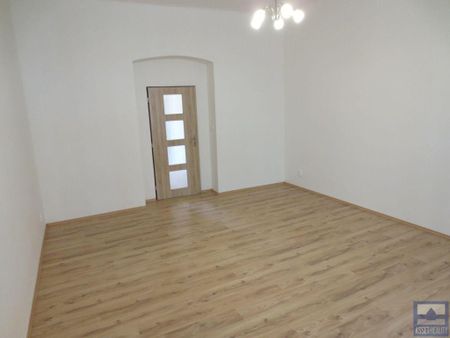 Pronájem bytu 2+kk 55 m2 - Fotografie 2