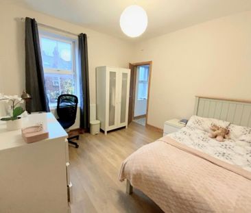 5 Bed - 8 Hanover Square, City Centre, Leeds - LS3 1AP - Student - Photo 4