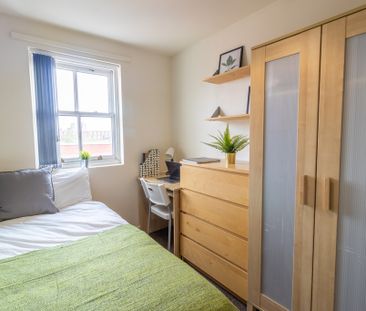 5 Bed Student Accommodation - Photo 3