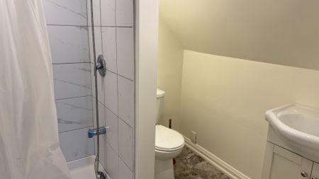 For Lease - 4 Fife Street, Hamilton, Ontario - Photo 2